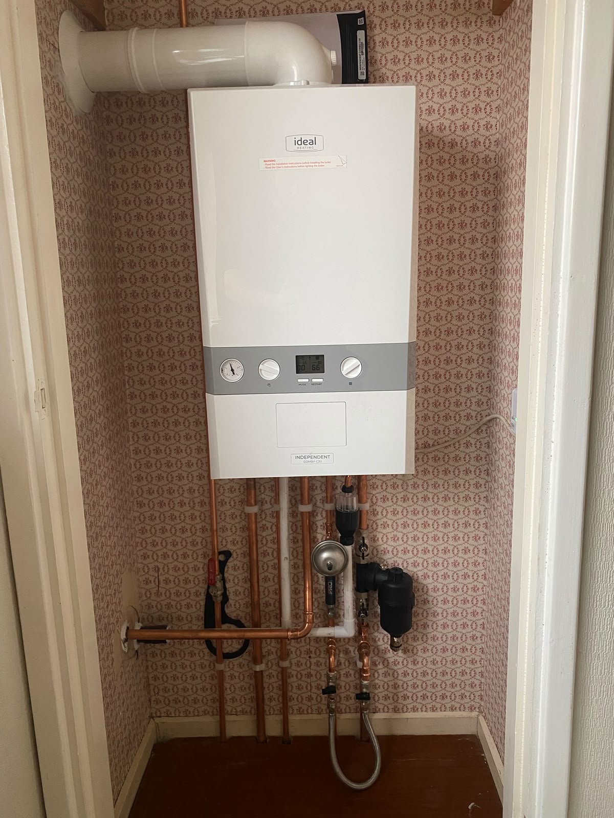 Ideal Independent combi boiler installation with wireless thermostat